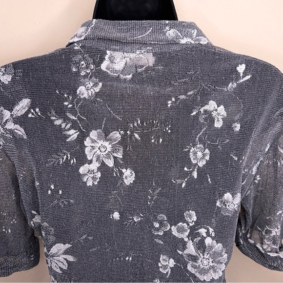 Vintage 90s Medium Eyeshadow Grey White Floral Stretch Top Button Up Half Sleeve - Picture 7 of 12